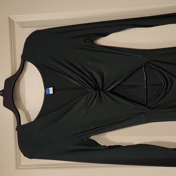 Old Navy Women's Dark Green Fit and Flare Twist Front Midi Dress (Size Medium) - Picture 2 of 7